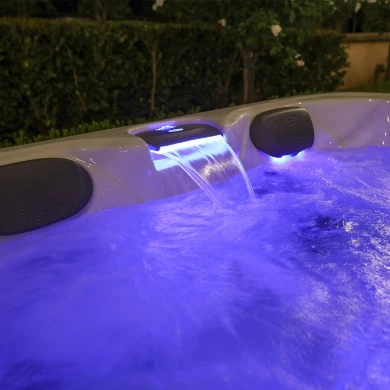 Jacuzzi® – Nghi thức thư giãn tinh tế cho phong cách sống đỉnh cao
